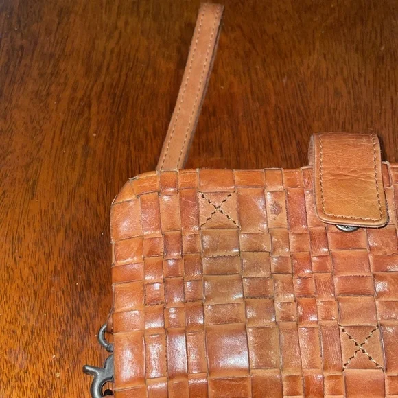 Vilenca Holland Leather Weaved Brown Wristlet 1 Spot on Front No Other Callouts - Picture 10 of 13